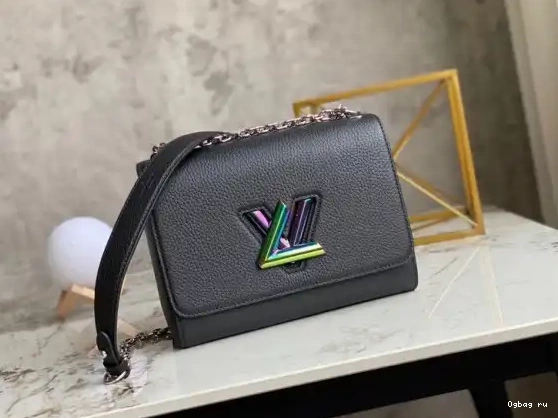 VUITTON LOUIS MM TWIST 0510